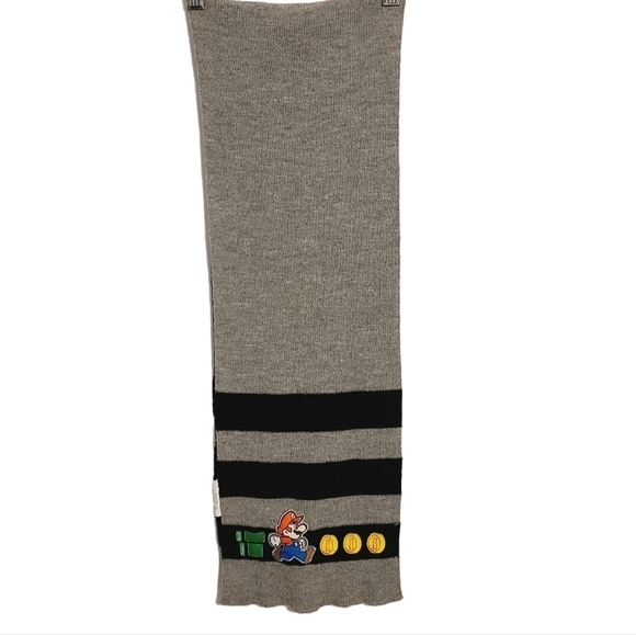Nintendo | Gray and Black Striped Super Mario Novelty Print Scarf (One Size) - Picture 3 of 9